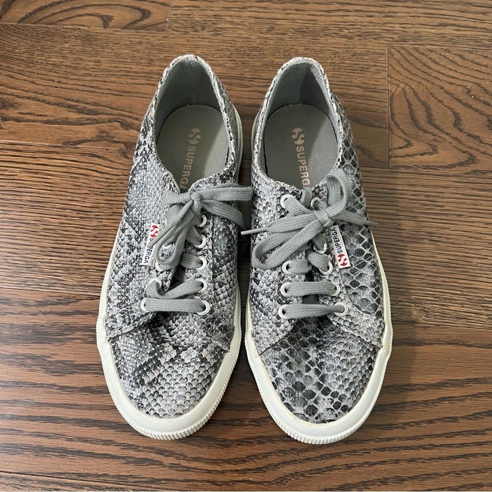 Superga Women’s Sneakers Size 39 1/2